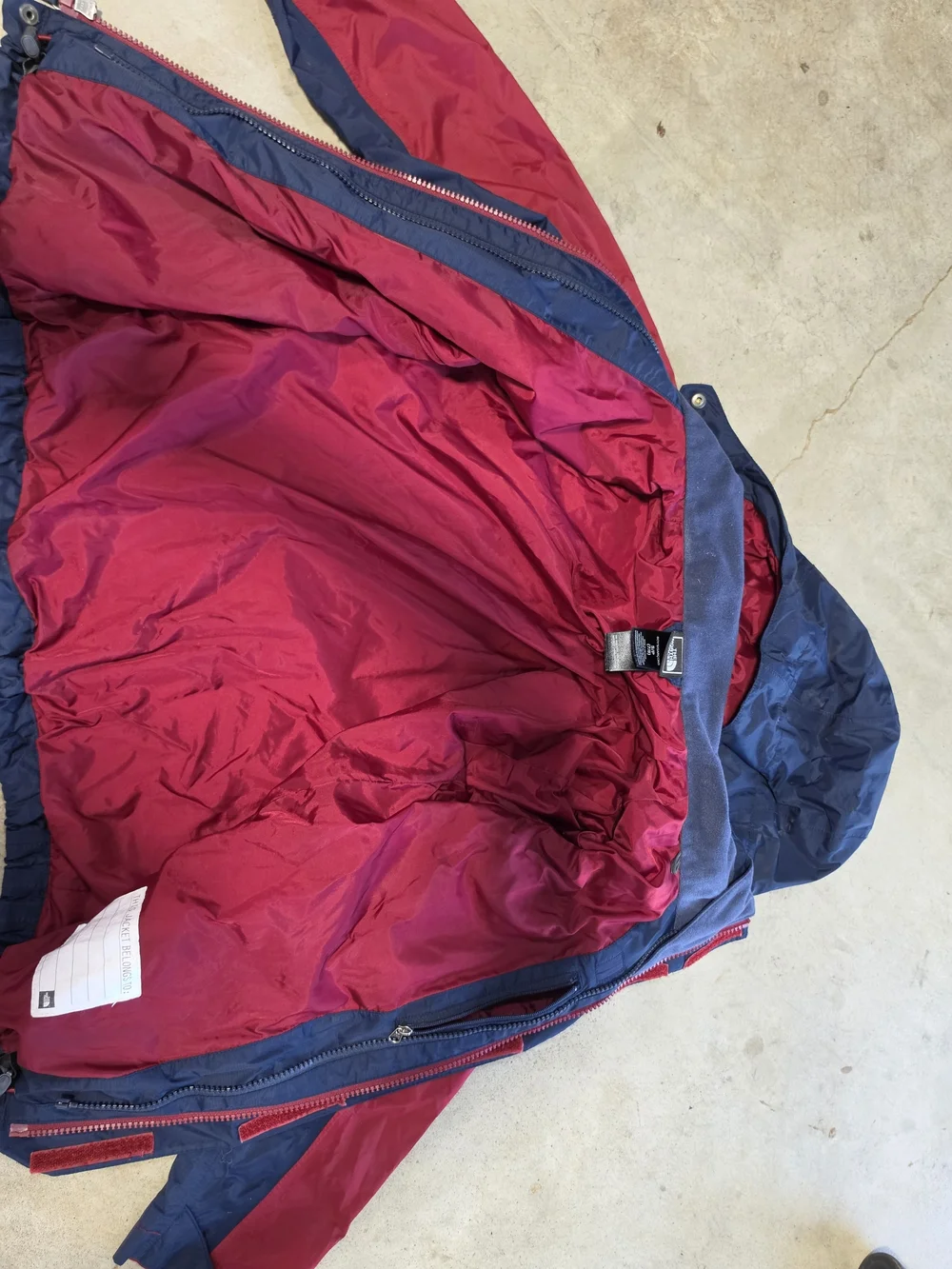 The North Face HyVent Boys Navy Red Hooded Rain Jacket Size 7/8